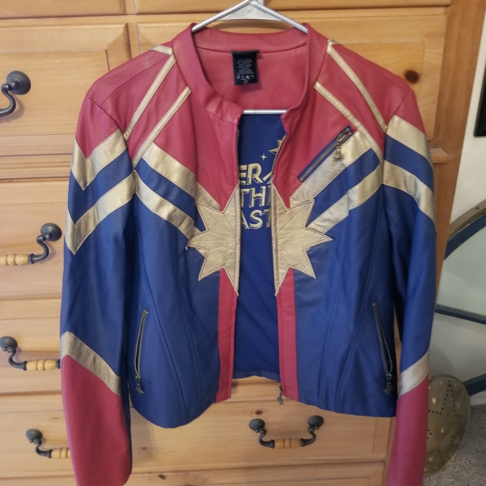 Captain Marvel Her Universe Faux Leather Jacket size L